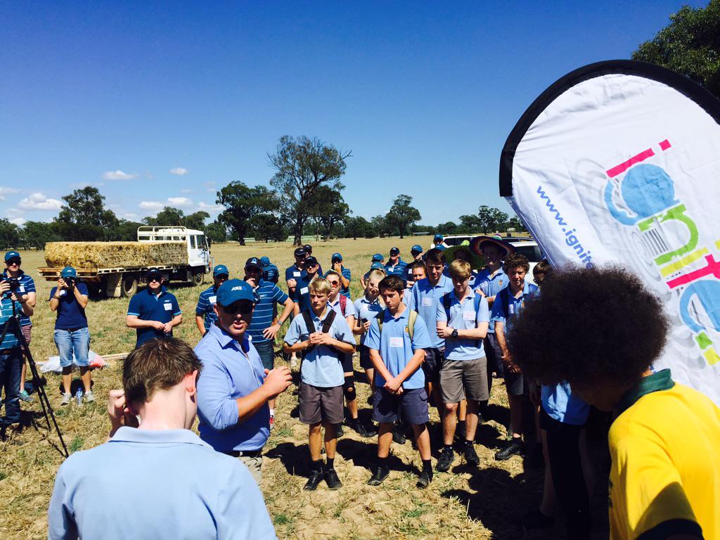 brunsleapark's tweet photo. Ignite Mentor scarecrow campaign today with @ANZ_AU raising awareness for @IgniteMentor http://t.co/zU4KBnUXG0