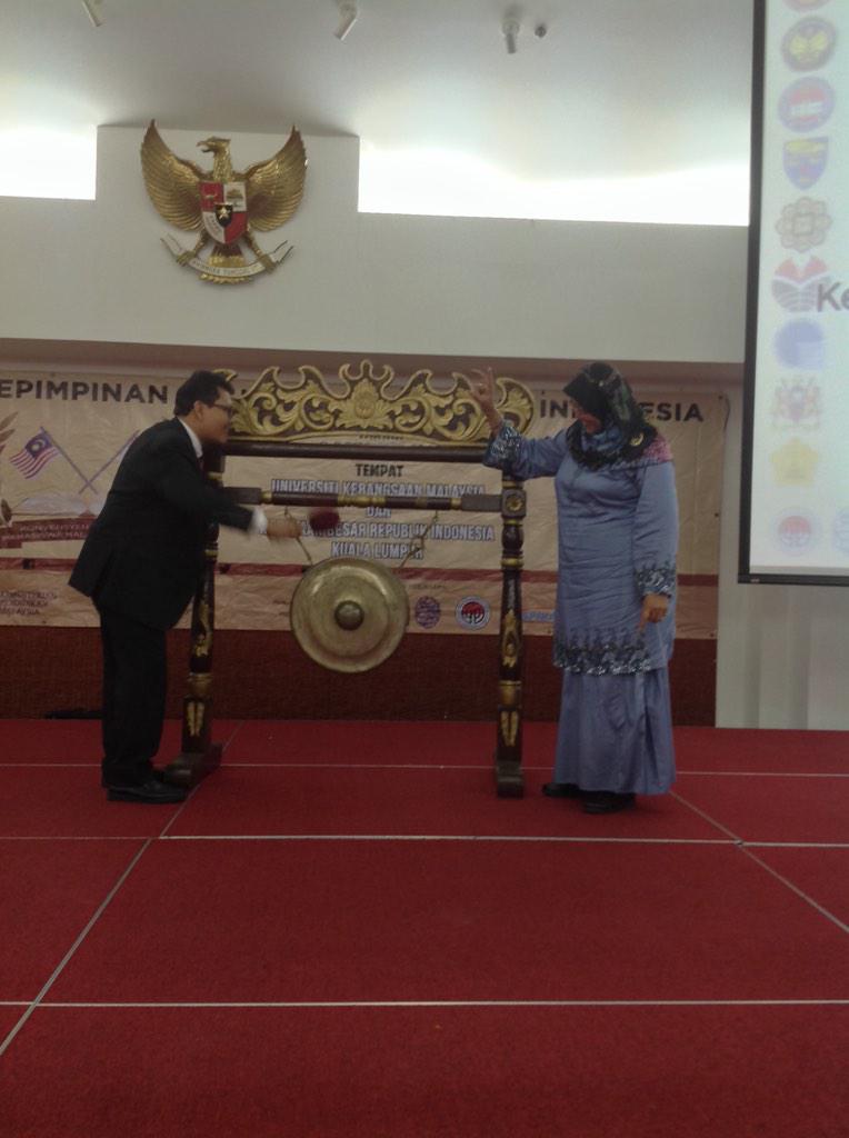 MYIDforum's tweet photo. Penutupan KKMMI http://t.co/3SlWAtNkg7