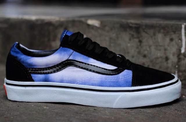 DRFoutlet's tweet photo. Vans baru nih silahkan gaiiis size dari 37-44 yaa cuma 330ribuuu http://t.co/pu9lNLzxrd