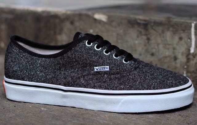 DRFoutlet's tweet photo. Vans baru nih silahkan gaiiis size dari 37-44 yaa cuma 330ribuuu http://t.co/pu9lNLzxrd