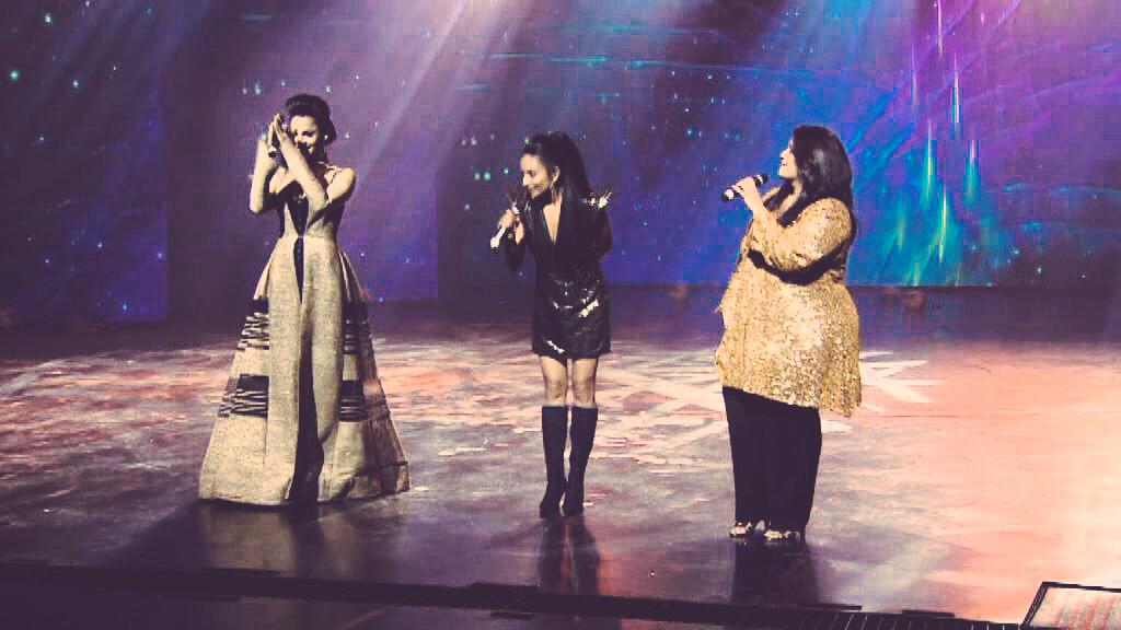 manasiscott's tweet photo. #DivaOfTheYear #theDivaProject #diva #usandthem #stage #lifestory #LoveWhatYouDo #StrictlyComeDancing #showbox http://t.co/B4Zpg3hTpK
