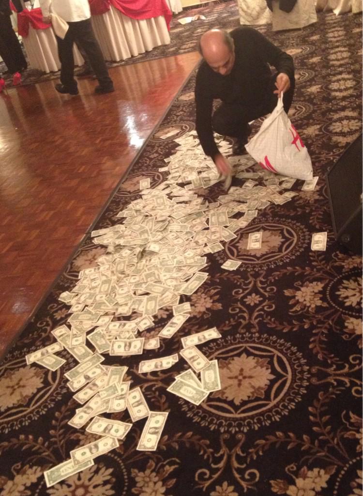 Turkakiz's tweet photo. Turkish people at weddings be like, I will gladly sweep the money #TurkishProblems #greedy'mericans http://t.co/VfAaehRHSW