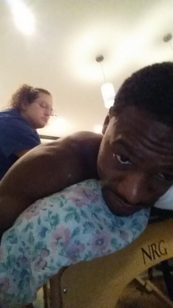 GregAkers's tweet photo. This tweet=instant Hall of Fame. RT @aa000G9: #MASSAGEFLOW http://t.co/5N9nwe17bd