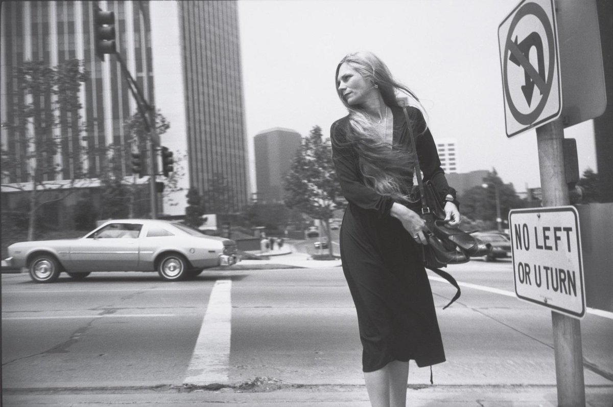 art_actuel's tweet photo. #Photo Exposition Garry Winogrand http://t.co/JSCvsz2fOR @Jeudepaumeparis http://t.co/oFxbdGr5xr