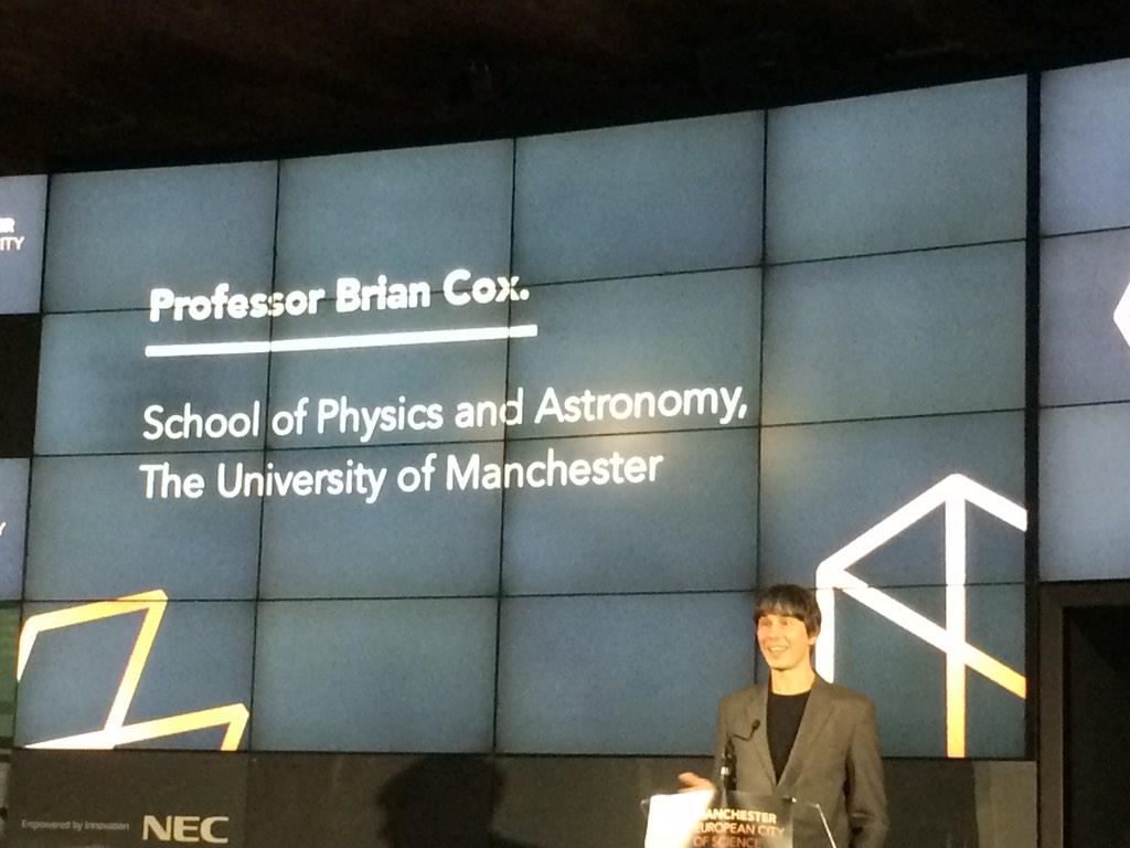 ProfBrianCox's tweet image. Sort of demanded actually :-) “@Bionow: @ProfBrianCox asks that all political parties ring fence the science budget http://t.co/1t0vuEUcEZ”