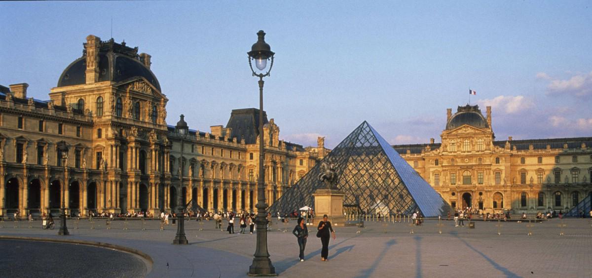 White Christmas in Europe Tour  : goo.gl/FqUxub

#whitechristmas #christmastour #european #europe