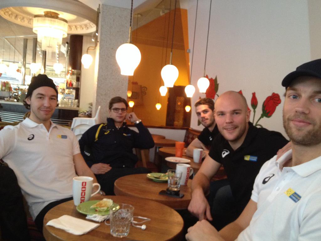 JKanebjork's tweet photo. Kopplar bort allvaret under vår matchlediga dag med en fika på stan. Imorgon väntar Finland! #asics #betteryourbest http://t.co/2FH8pKVwUm