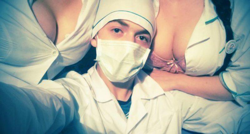 BezBabNikak's tweet image. Говорила мне Мама - поступай в медицинский.!