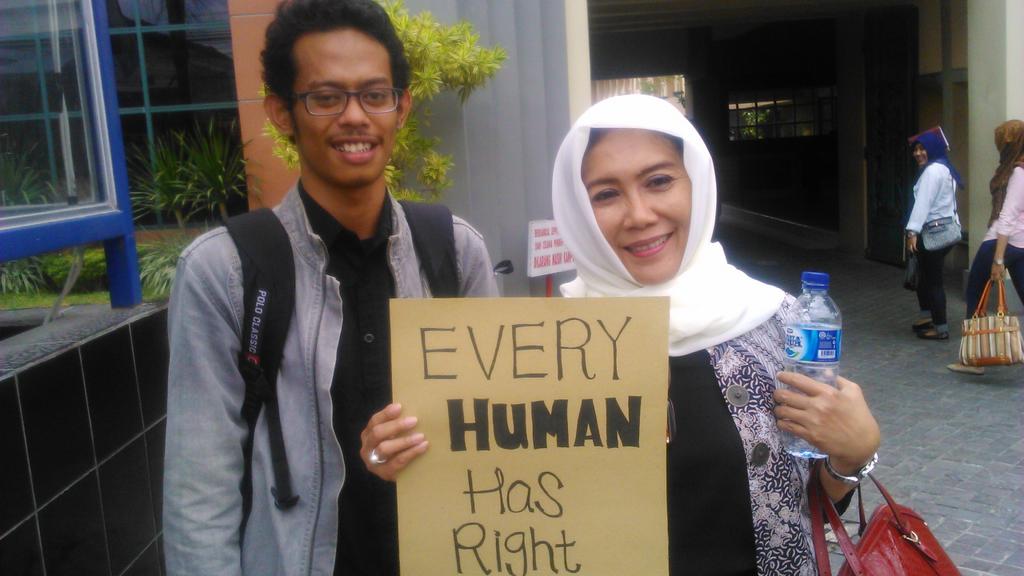 Every HUMAN Has RIGHT!!! <a href="/UIIYogyakarta/">Universitas Islam Indonesia</a> <a href="/lem_uii/">LEM UII YOGYAKARTA</a> @lpmhimmah <a href="/solidftspuii/">LPM SOLID</a> <a href="/DPM_UII/">DPM UII</a>  #humansrightsforall