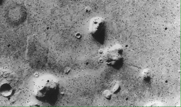 Dom_1K's tweet photo. Nuclear war on #Mars 180million years ago..?Looks that's the reason it's dead now...which way you'll choose #Earth..? http://t.co/fuiG1RdLKh