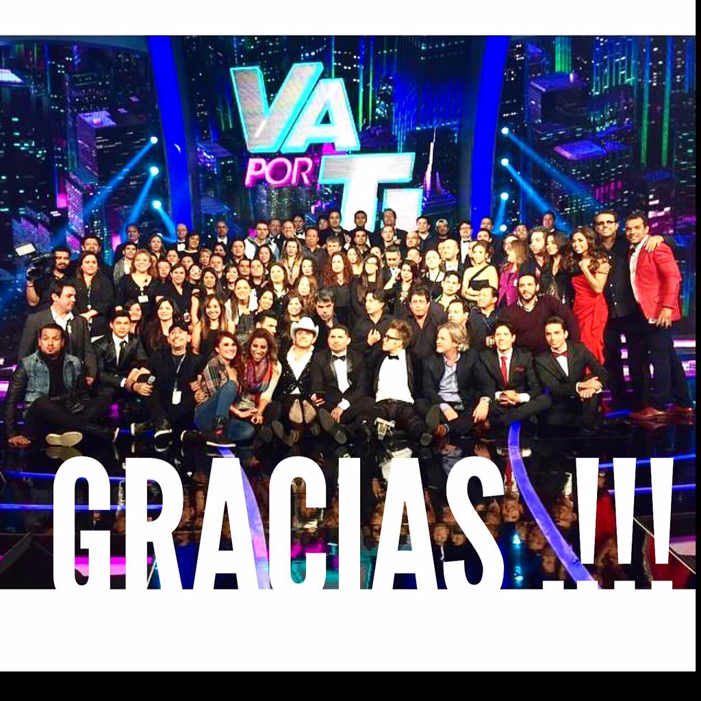 eldasa's tweet photo. Gracias @Univision por esta Oportunidad de vida y aprendisaje @vaporti Gracias publico por Hacer del show un Exito✌️ http://t.co/j2wYfz7CeL