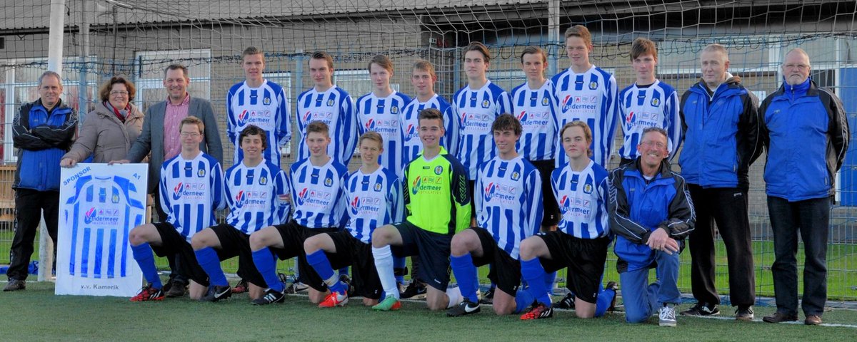 Hier de officiële team foto van #VVKamerik A1.
