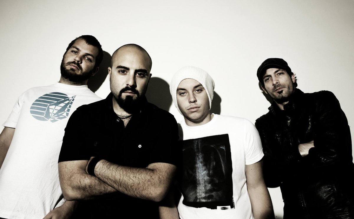 RedBullUAE's tweet photo. We can't wait to see @Absolace #AbsolaceRelaunched @musicroomdxb 12 Dec. Who's going? https://t.co/D4wTA3VDGj http://t.co/ZvvdT3TaX9