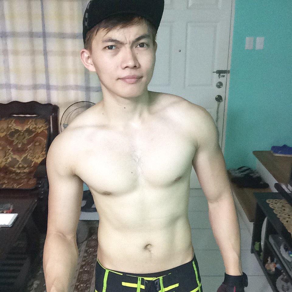 kingpee2014's tweet photo. Workout na lang para pagpawisan! #chinitohunk http://t.co/dSTxcoANZX