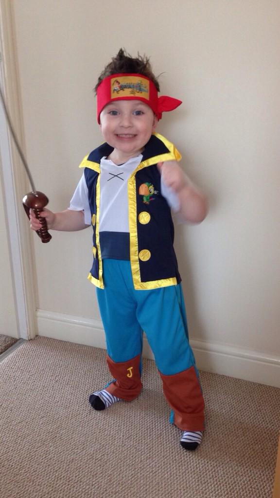wayneedwards23's tweet photo. Our little pirate before he went to his friends birthday party's .#socute @StevieWilliams7 http://t.co/N2JNMuzswC