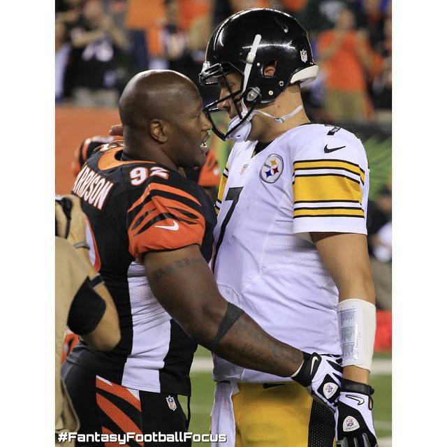 FootballFocus18's tweet photo. The #Steelers won more than half over #Bengals! What an #Awesome game! Download the #Fan... http://t.co/AoOHlkN8ZE http://t.co/0Z6r8NGoOh
