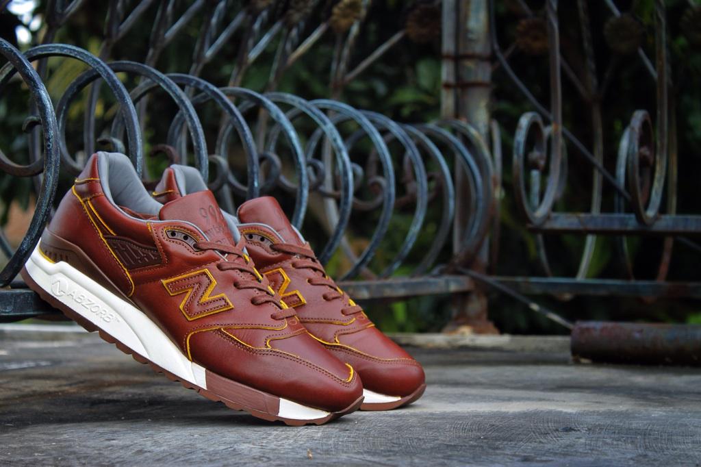 dedehamzah's tweet photo. 998's @Sneakerpedia @IndoSneakerTeam @kickSolution @SNEAKERHAVE #sneakerholics #istkicks #kicksolution #snrkhd http://t.co/hPQaHbyFpZ