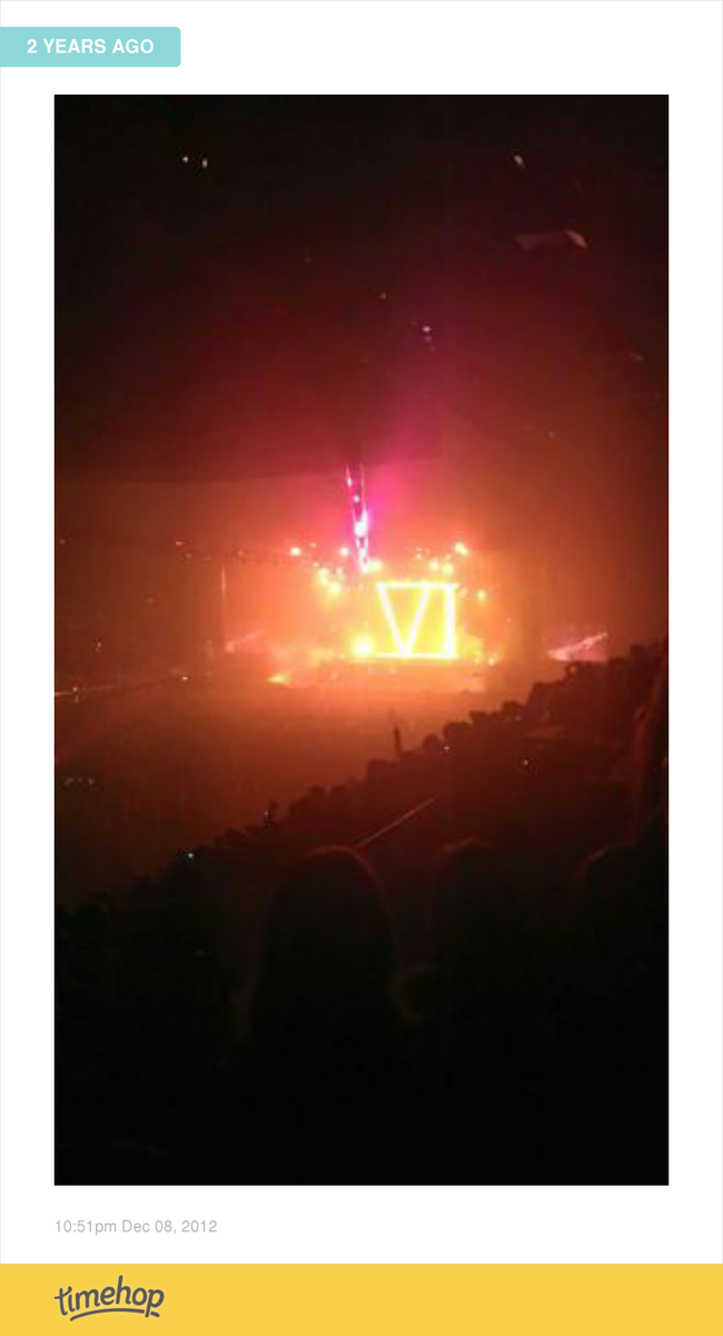 bexpullen's tweet photo. This was two years ago, and I still miss it π
#finalnightofsin http://t.co/0pGEnapBsH http://t.co/OuM0CiKKaS