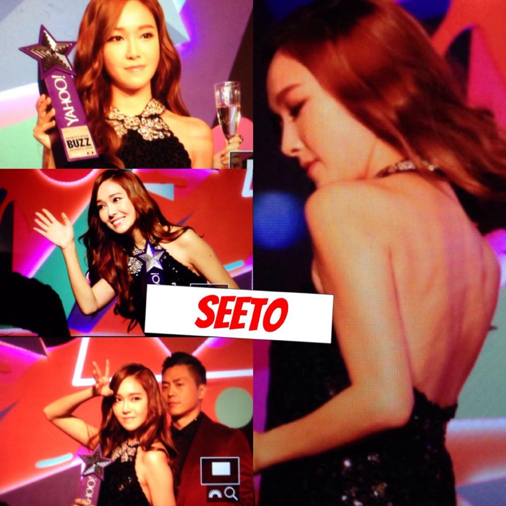 [PIC][07-12-2014]Jessica khởi hành đi Hồng Kông để tham dự "Yahoo Asia Buzz Award 2014" vào sáng nay B4V-F-5CUAA1vLs