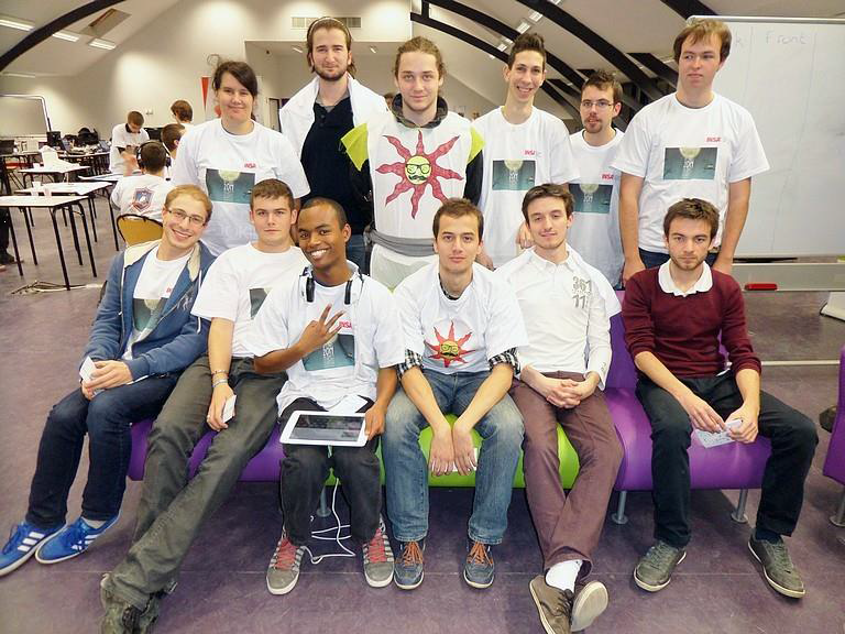insacvl's tweet photo. 3 équipes sur 5 de l'@insacvl se distinguent donc parmi 337 au total ! @nuitinfo @The_Sunbros http://t.co/bcPeLGxv0N