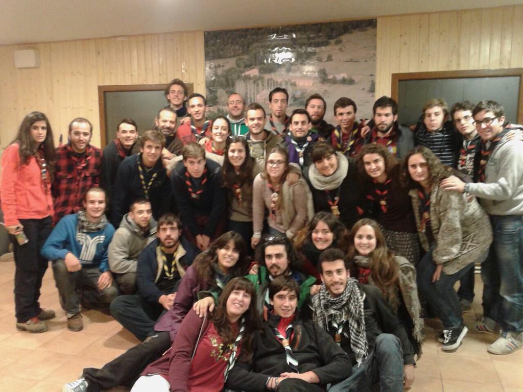confeando's tweet photo. Tres días para conocernos, reflexionar, caminar,  disfrutar y soñar juntos los  #scouts de @SJoseCalasanz #Venyverás http://t.co/L1u7awZXIx