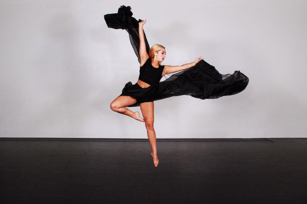 VersatileDC's tweet photo. 2014 Company Member Shayla Pringle!!! #VDC #PhotoShoot #Versatile #Dance http://t.co/6uAEuY6KRu