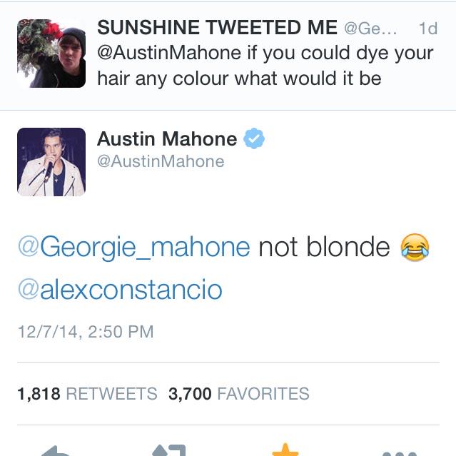 AustinMahoneJPN's tweet photo. ファン『もし髪の毛染めるなら何色にしたいの？』
Austin『ブロンドにはしないよ 😂 @alexconstancio 』
と答えました笑最近Alexが髪の毛をブロンドにしたことを受けてですかね。。😂😂 http://t.co/zunnofOt8L