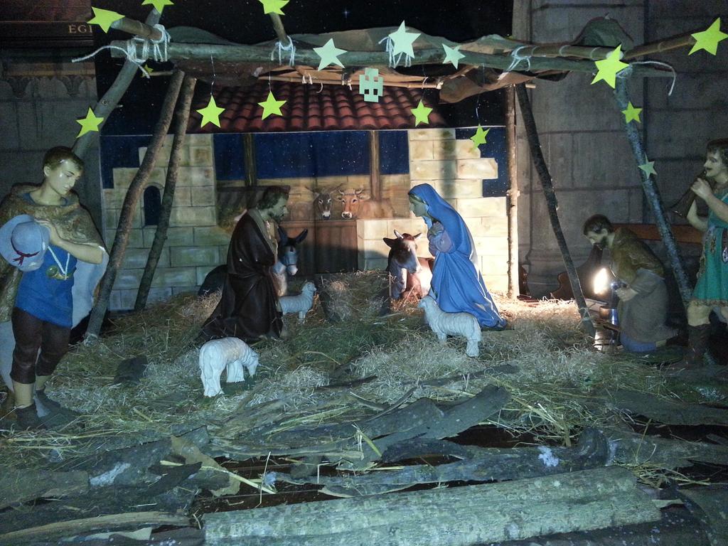 tityves37's tweet photo. Les crèches de mon quartier à #Tours @toursinmypocket .Faites pareil ! Publiez celles de votre quartier http://t.co/0tx1pLuYo3