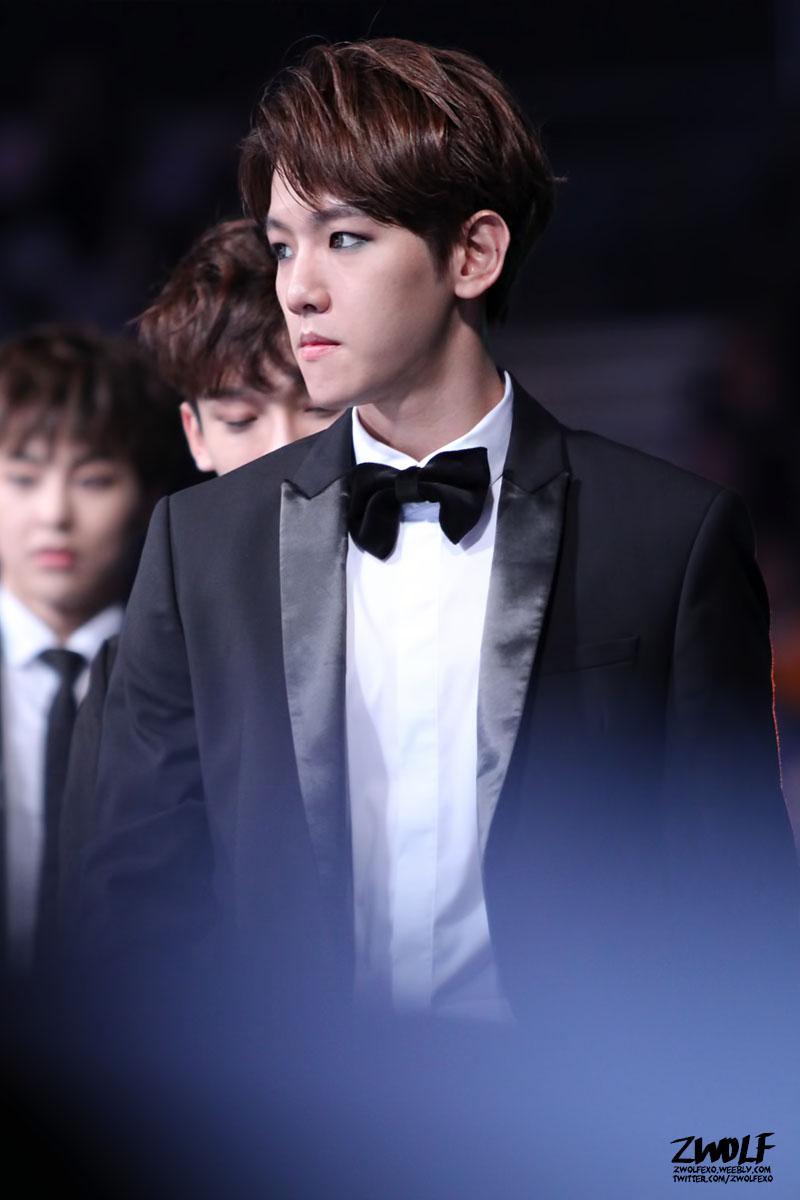 zwolfexo's tweet photo. #BAEKHYUN  141204 MAMA IN HONG KONG (Please don't edit &amp; cut the logo,No commercial use) >http://t.co/JS3kVCs4kG http://t.co/v6uq8EQJMz