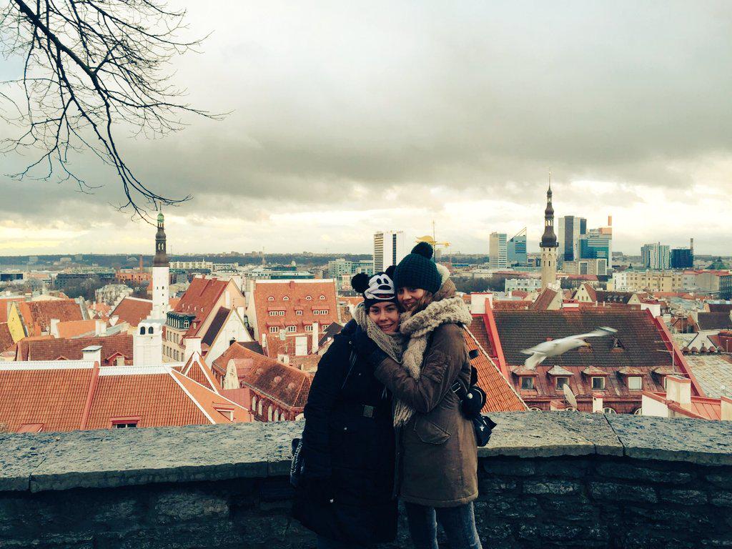 Michelle_dlf's tweet photo. Volviendo a casa 😫 un gran viaje a #finland gracias @RachelPrayer  !! nos vemos pronto ❤ http://t.co/weUscB16Tb