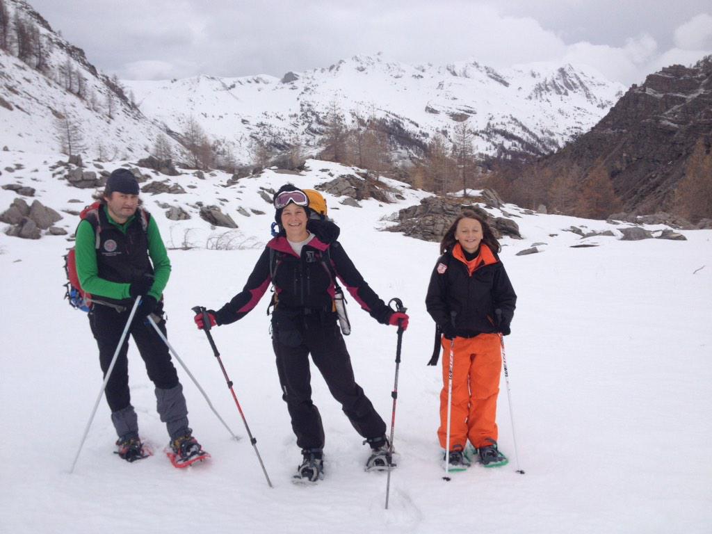 AzurMercantour's tweet photo. Première sortie de l'année raquettes à neige au Col de Gialorgues - Formation animateur randonnée http://t.co/fAAadCW8jv