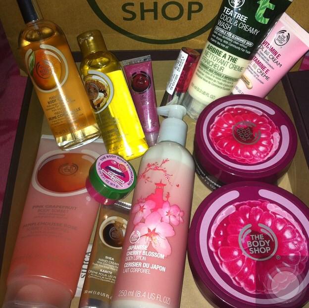 Thanks @TheBodyShopIndo for beautiful package worth 2.000.000 #tbsale