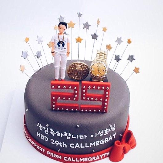 “<a href="/callmeGRAYTH/">CallmeGRAYTH</a>: Hope you like it. Always love and support you💖 <a href="/callmeGRAY/">GRAY</a> #CALLMEGRAYDAY 
#HappyGRAYday ”