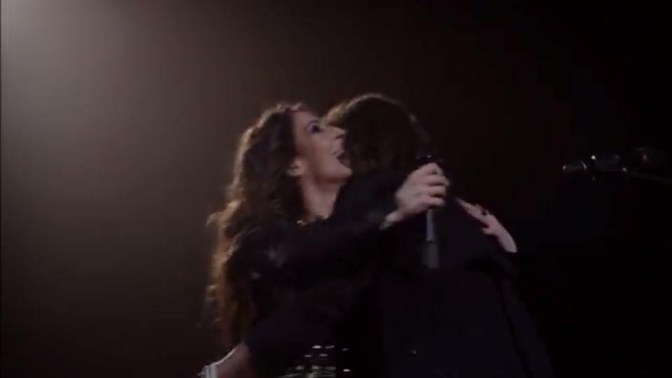 manuelftvanesa's tweet photo. Captura 4. @_MaluOficial_ y @manuelcarrasco_ en el Palacio de Deportes de Madrid. http://t.co/pryVNCfM1s
