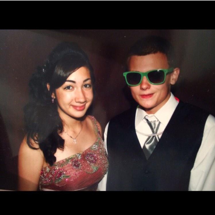 brianablove's tweet image. VOTE FOR US GUYS👫💪💍 #8thgradeprom #tosenioryear #allfouryears #neverbreakingup