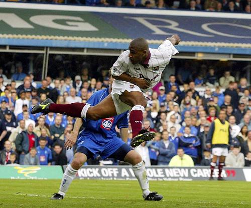 HAPPY BIRTHDAY! Happy 48th birthday to former and centre forward Les Ferdinand MBE 