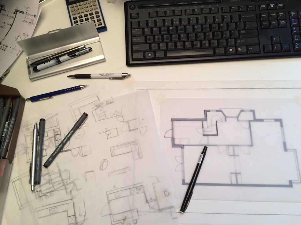 Weer op de ouderwetse manier bezig: met kalkpapier en fineliner! #ontwerp #interieuradvies