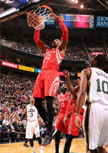 Happy Birthday to Dwight Howard who turns today 29.  