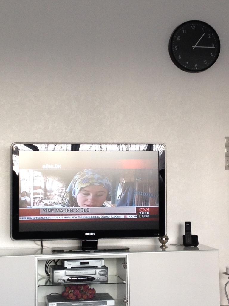 Yine Maden 2 Ölü,
Saat'e bakın lütfen. 2 ölü olunca Medya'nın gözünde sadece 2 ölü ve nerdeyse Haberlerin sonuncusu.