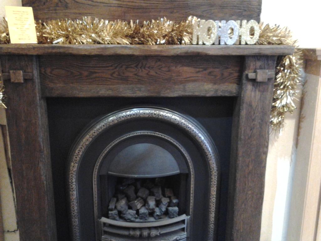 RFireplaces's tweet photo. Christmas http://t.co/y4uMEl1FBm