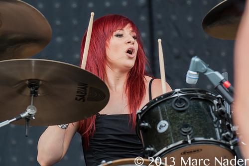 Rt if you wish a Happy Birthday to 
Jen Ledger 
Drummer from Skillet 