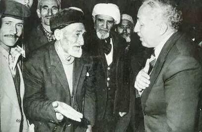 RefahPartisi1's tweet photo. Adam yaşıyor mu? Yaşıyor.
Bu dünyada mı? Evet. 
Ona ulaşılmaz diye birşey yok. Muhakkak ulaşılır.

Prof.Dr N.Erbakan http://t.co/dkMdcnCfoG