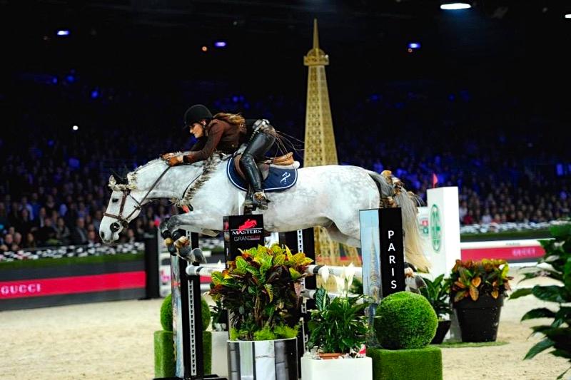 ChateauBacon's tweet photo. GUCCI PARIS MASTERS 2014 
Jessica Springsteen et B dans l'épreuve l'AMADE samedi soir !! http://t.co/pGW1bxegIe