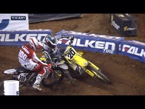 BenchRacingMx's tweet photo. #ReasonsToLookFowardToSupercross  Mike Alessi in general... You never know what your going to get with the Alessi's http://t.co/VJzKOQCydZ
