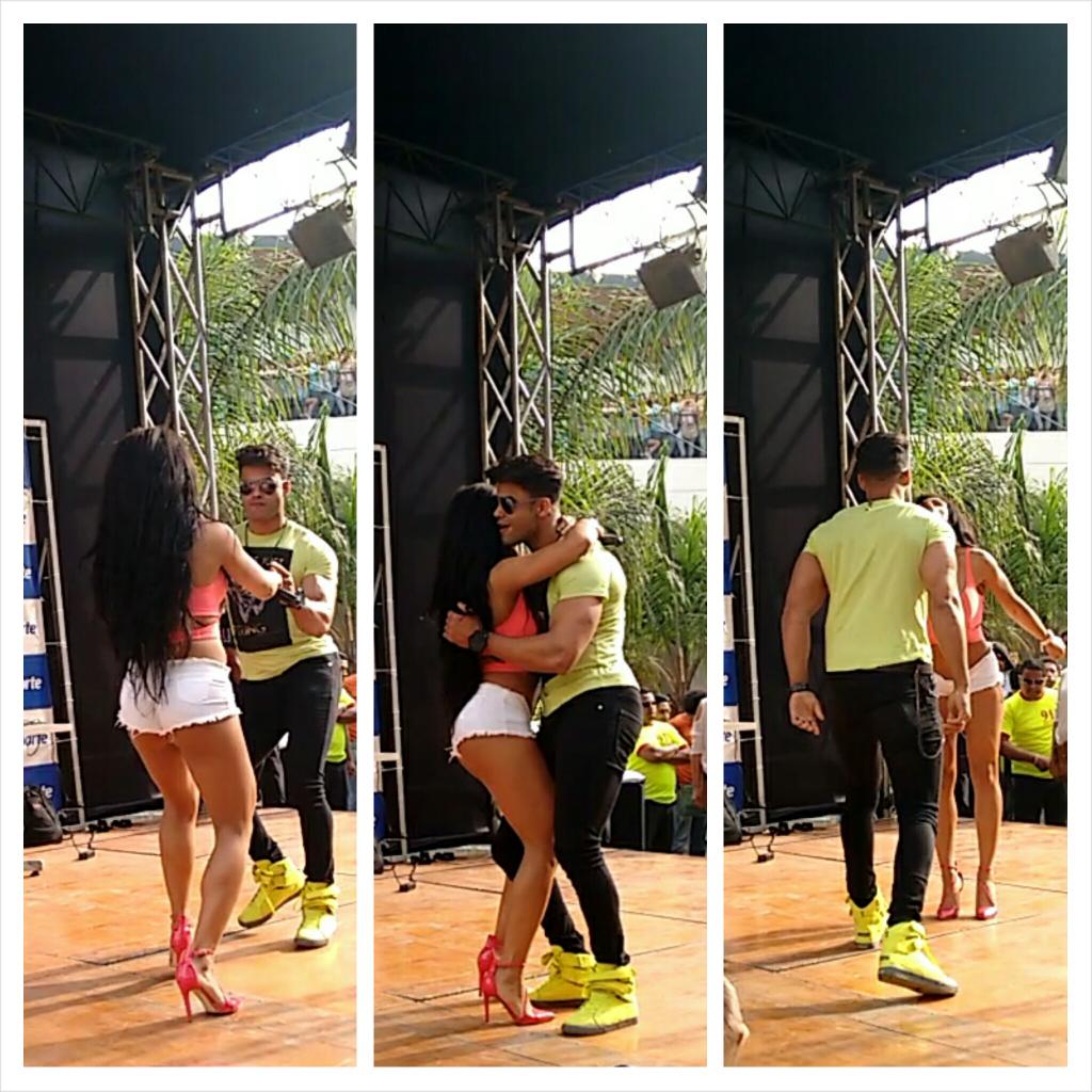AlmendraSolang2's tweet photo. @ericksabater y @MicheilleSoifer que éxito, hubo muchisisima gente. No hay duda que son la pareja mas querida 👏👏😘 http://t.co/0UeNZKhNq2