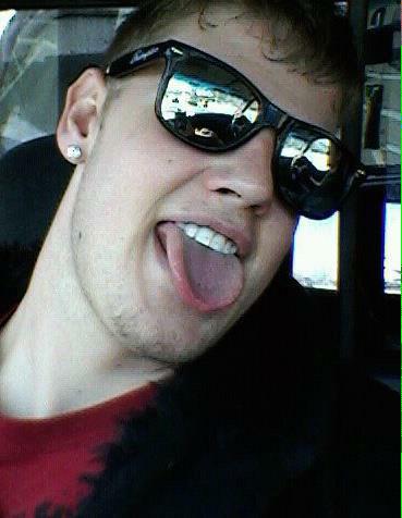 aliha191's tweet photo. A happy 20th birthday to my boy Cam Bam, miss you like crazy. Party like a rockstar up there.👼🙏💜 #191 #one9Dcrew http://t.co/JYWHs4fzfX