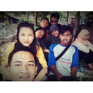 indrisbrt's tweet photo. "@annisariir: @dna_haha @viy_ @DimasSAndhika @indrisbrt @NARSO_212 http://t.co/TXnhTo4ksH"
