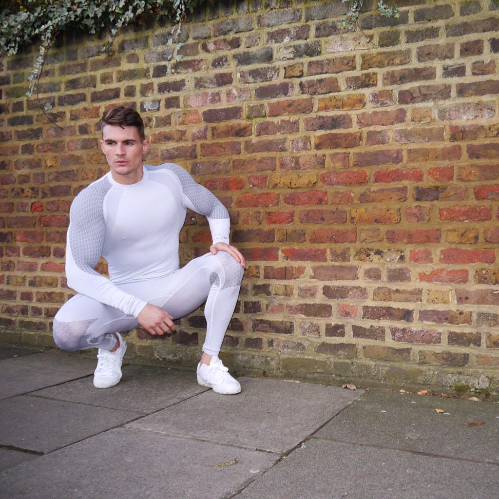 Gymshark on X: GymShark Hex Compression tops & bottoms launching this  Friday in 3 colours! #GymShark  / X