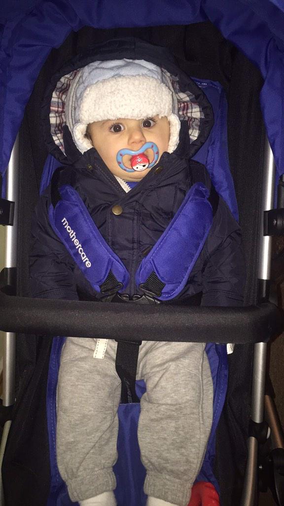 pandahanxo's tweet photo. Had a nice catch up with @chelsmith_ and this little guy ☺️ http://t.co/V8uBAutLwh