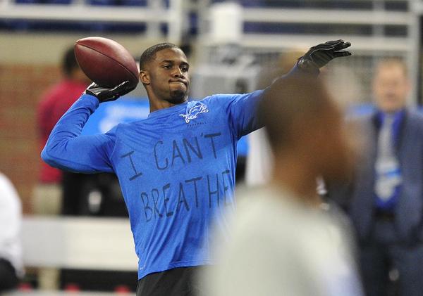 GlobalGrind's tweet photo. Reggie Bush warmed up in a 'I Can’t Breathe' shirt before yesterday's game  http://t.co/MhNB9TqXEi http://t.co/crPjXfYnYc